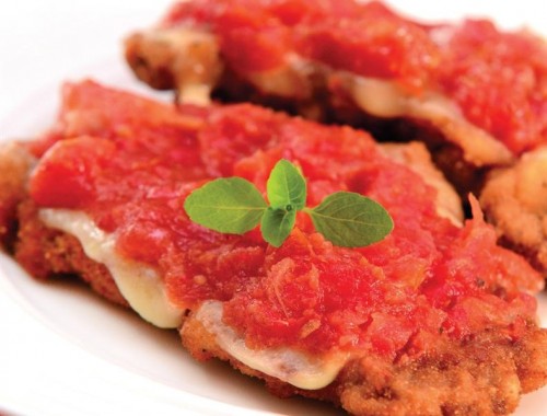 Filé a Parmegiana com Tomate Seco e Mussarela