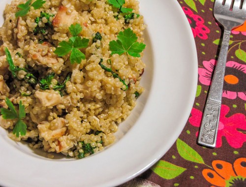 Quinoa com Frango Desfiado e Brócolis